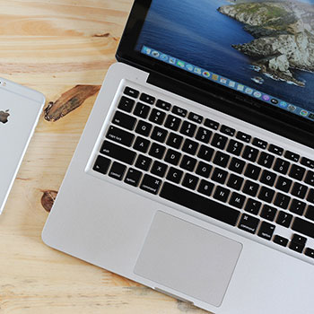 刚刚WTT乒乓球冠军赛结束，曼城球迷这操作秀啊